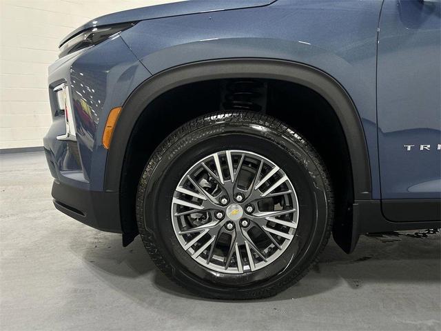 Photo of 2026 Blue Chevrolet Traverse