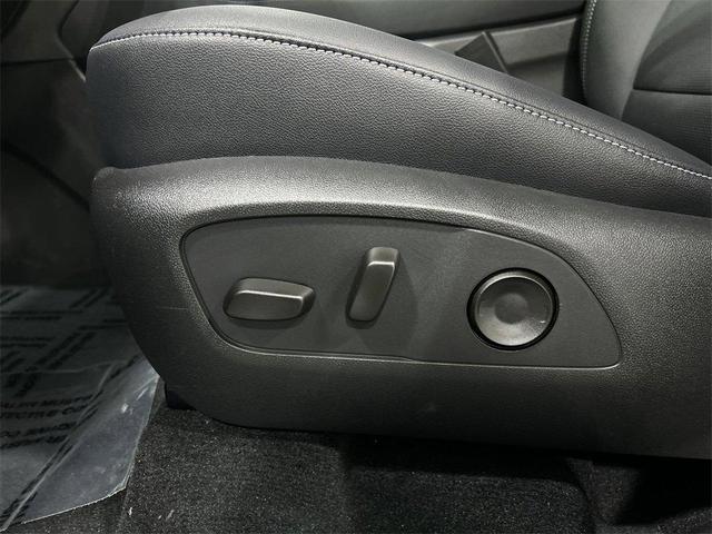 Photo of 2026 Blue Chevrolet Traverse