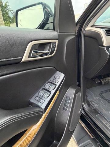 Photo of 2017 Onyx Black GMC Yukon XL