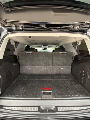 Photo of 2017 Onyx Black GMC Yukon XL