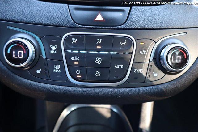 Photo of 2019 Silver Ice Metallic Chevrolet Malibu