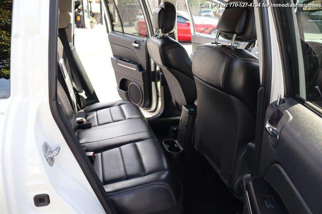 Photo of 2010 Stone White Clear Coat Jeep Compass