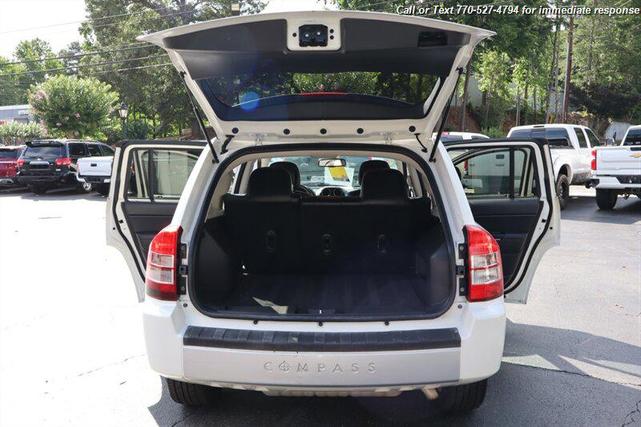 Photo of 2010 Stone White Clear Coat Jeep Compass