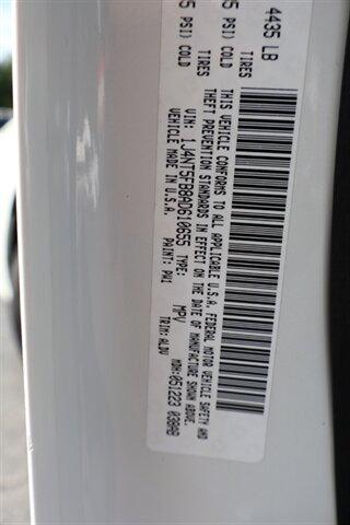 Photo of 2010 Stone White Clear Coat Jeep Compass