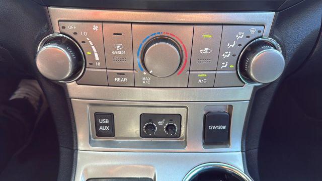 Photo of 2012 Gray Toyota Highlander