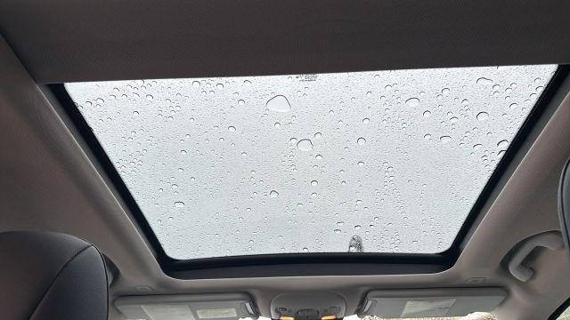 Photo of 2019 White Jeep Renegade