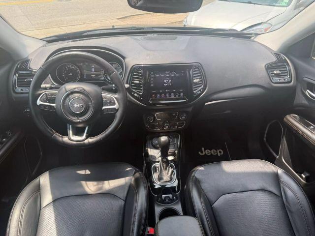 Photo of 2019 Gray Jeep Compass