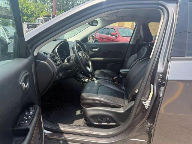 Photo of 2019 Gray Jeep Compass