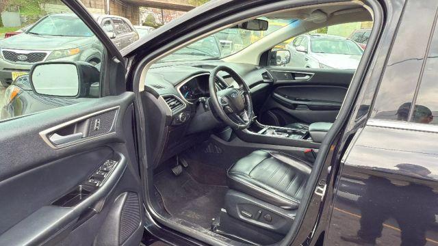 Photo of 2020 Black Ford Edge