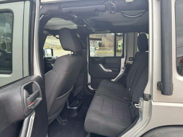 Photo of 2012 Silver Jeep Wrangler Unlimited