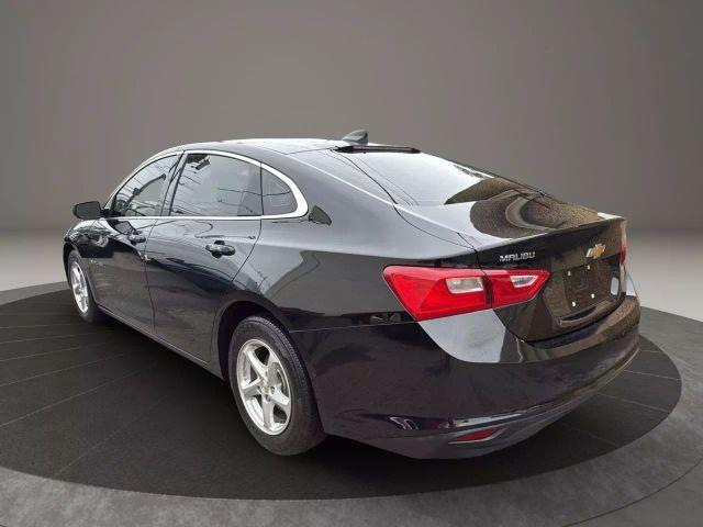Photo of 2018 Black Chevrolet Malibu