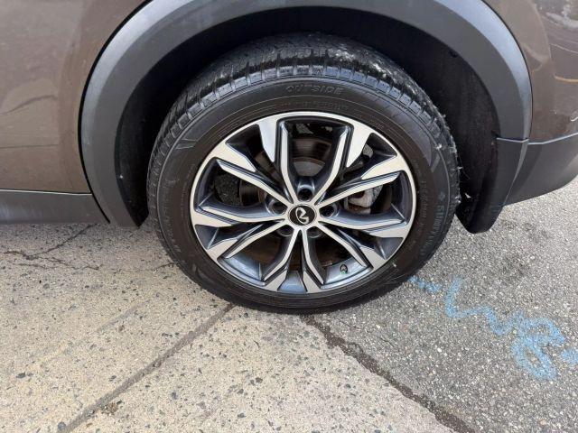 Photo of 2017 Chestnut Bronze INFINITI QX30