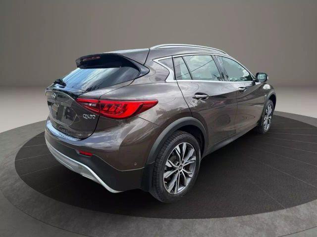 Photo of 2017 Chestnut Bronze INFINITI QX30