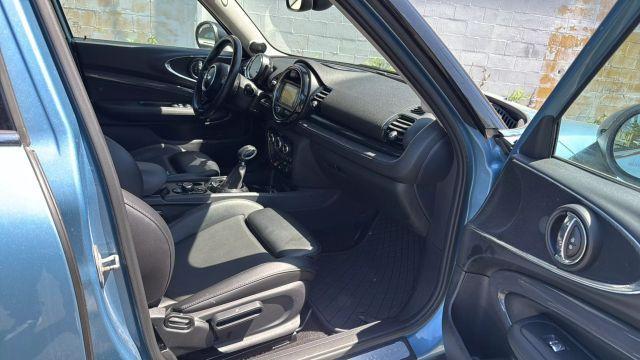 Photo of 2017 Blue MINI Clubman
