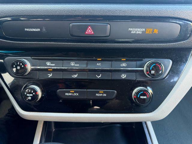 Photo of 2019 Gray Kia Sedona