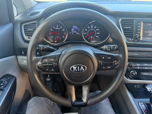 Photo of 2019 Gray Kia Sedona