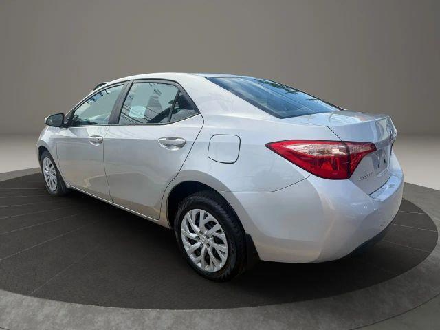 Photo of 2017 Silver Toyota Corolla