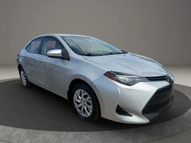Photo of 2017 Silver Toyota Corolla