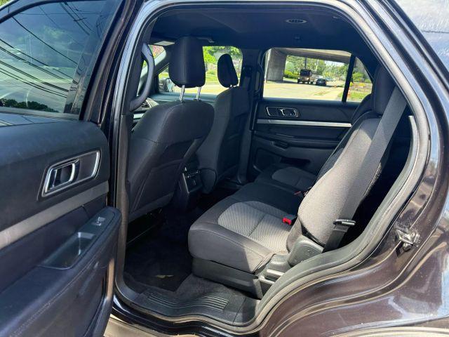 Photo of 2019 Black Ford Explorer