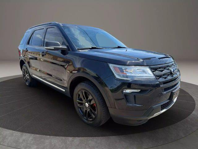 Photo of 2019 Black Ford Explorer