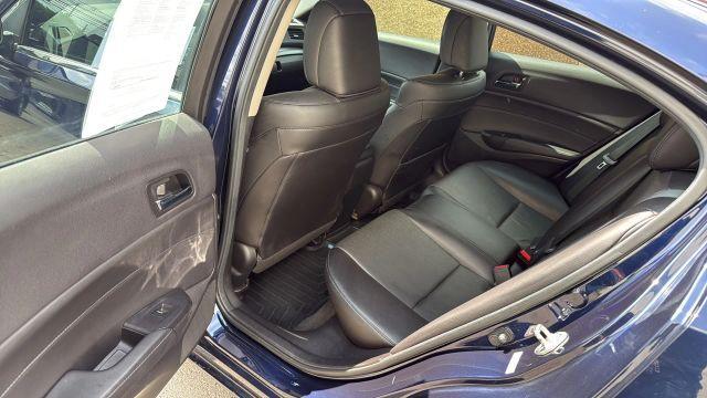 Photo of 2014 Blue Acura ILX