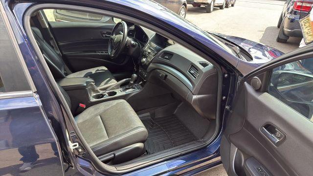 Photo of 2014 Blue Acura ILX