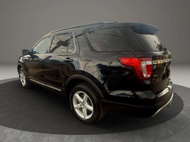 Photo of 2017 Black Ford Explorer