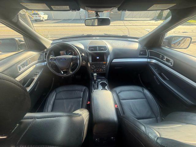 Photo of 2017 Black Ford Explorer