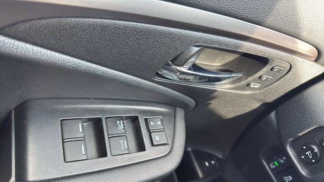 Photo of 2021 White Honda Pilot