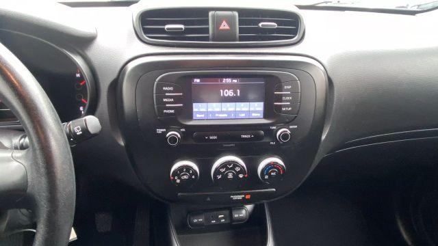 Photo of 2019 White Kia Soul