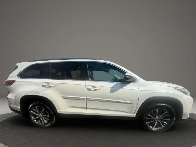 Photo of 2019  Toyota Highlander