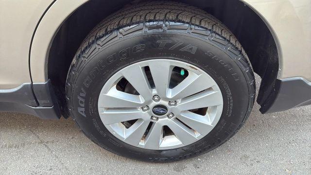 Photo of 2017 Tungsten Metallic Subaru Outback