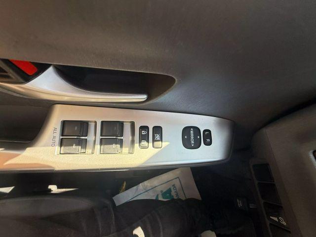 Photo of 2014 Blue Toyota Prius v