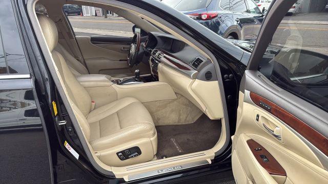 Photo of 2014 Black Lexus LS 460