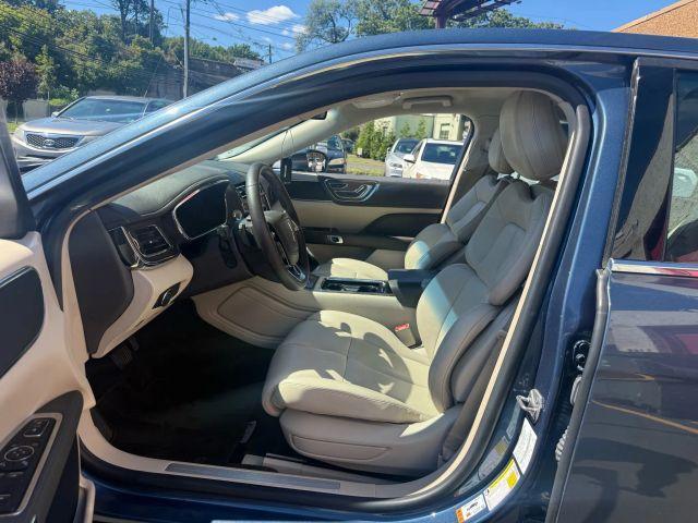 Photo of 2019 Blue Lincoln Continental