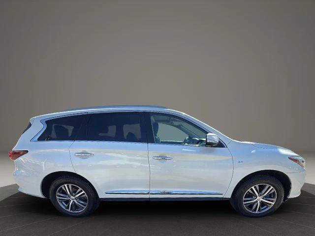 Photo of 2020 Majestic White INFINITI QX60