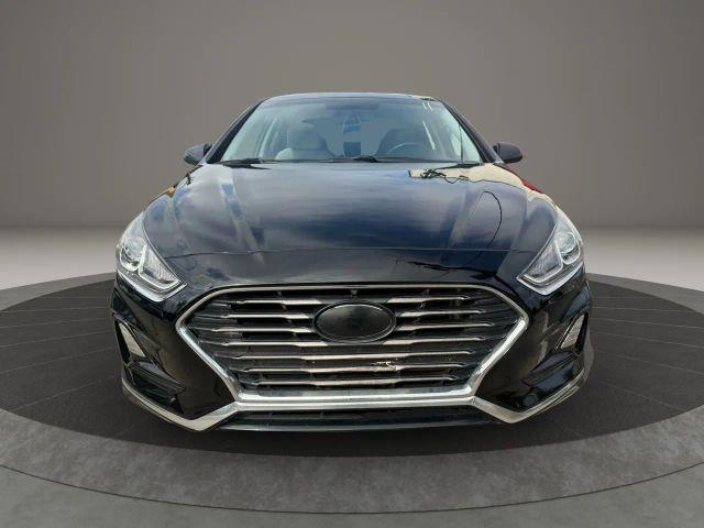 Photo of 2019 Phantom Black Hyundai SONATA