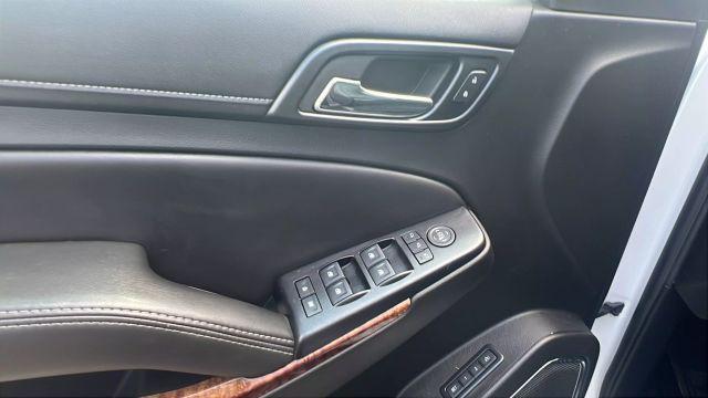Photo of 2017 White Chevrolet Tahoe
