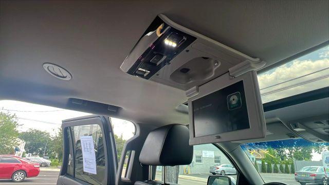 Photo of 2017 White Chevrolet Tahoe