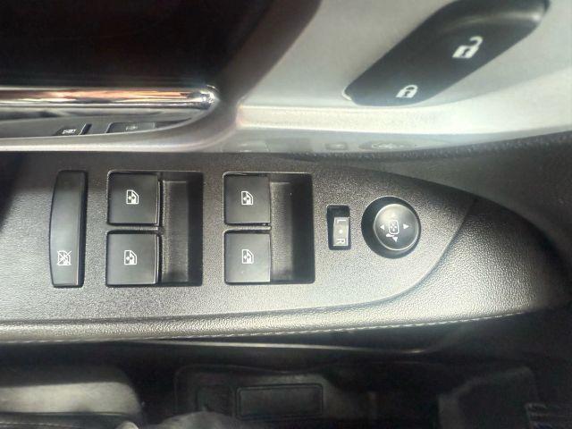 Photo of 2016 White GMC Terrain