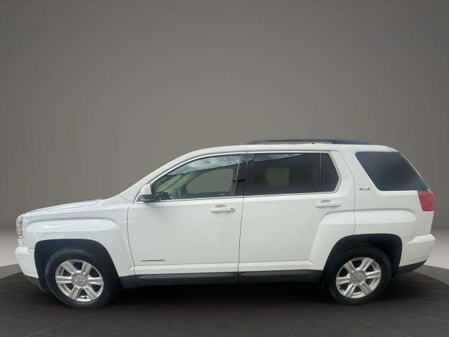 Photo of 2016 White GMC Terrain