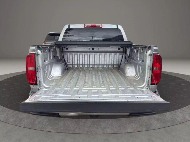 Photo of 2015 Silver Chevrolet Colorado