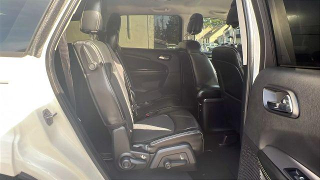 Photo of 2018 White Dodge Journey