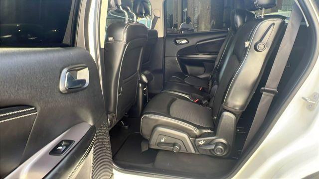 Photo of 2018 White Dodge Journey