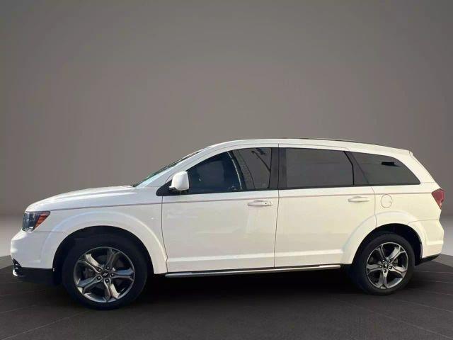 Photo of 2018 White Dodge Journey