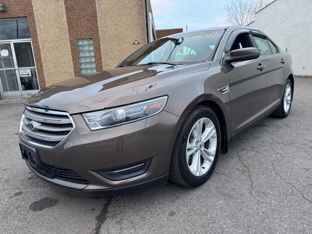 2015 Ford Taurus