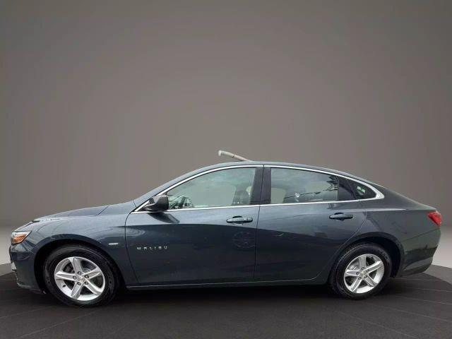 Photo of 2019 Gray Chevrolet Malibu