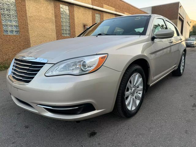 2014 Chrysler 200