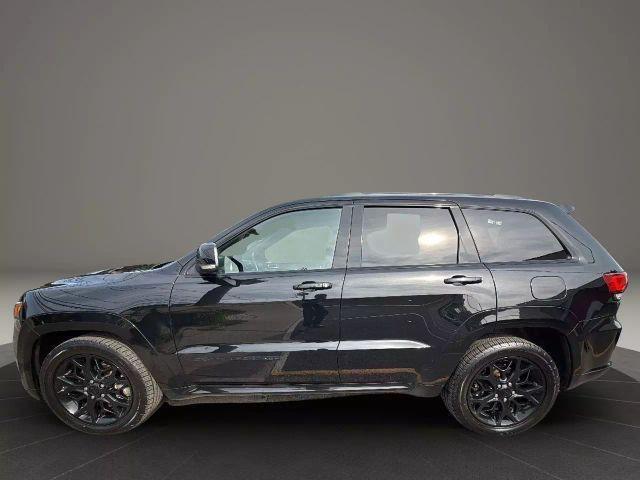 Photo of 2021 Black Jeep Grand Cherokee