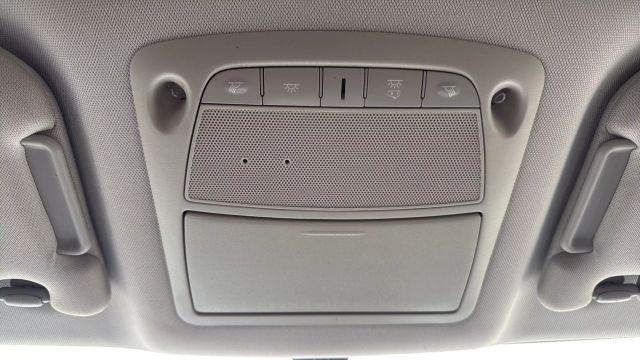 Photo of 2017 Silver Nissan Pathfinder